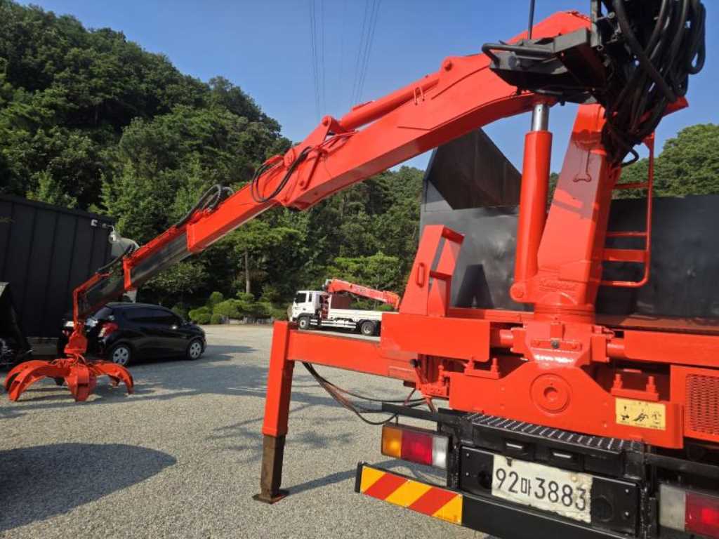 트라고 집게차 9.5톤 수동 한국쓰리축