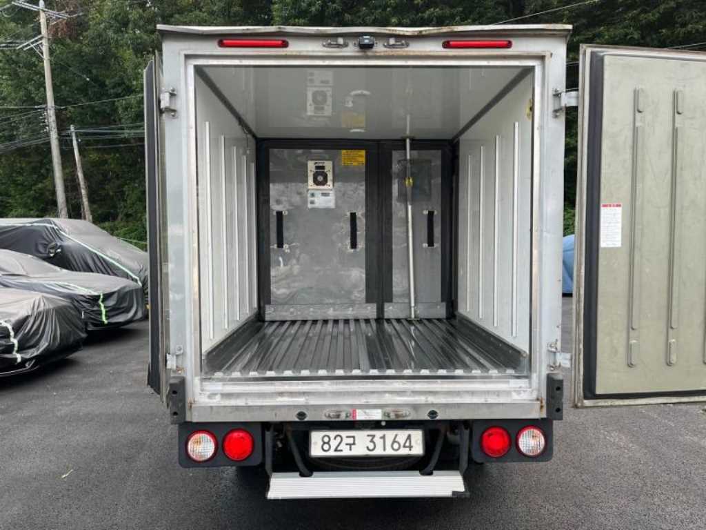 봉고3 1톤 냉동탑 LPG