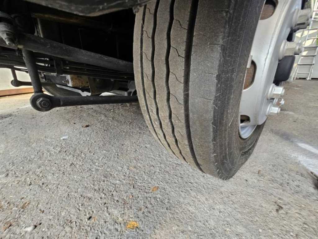 메가트럭 단바리 카고 4.5톤 수동