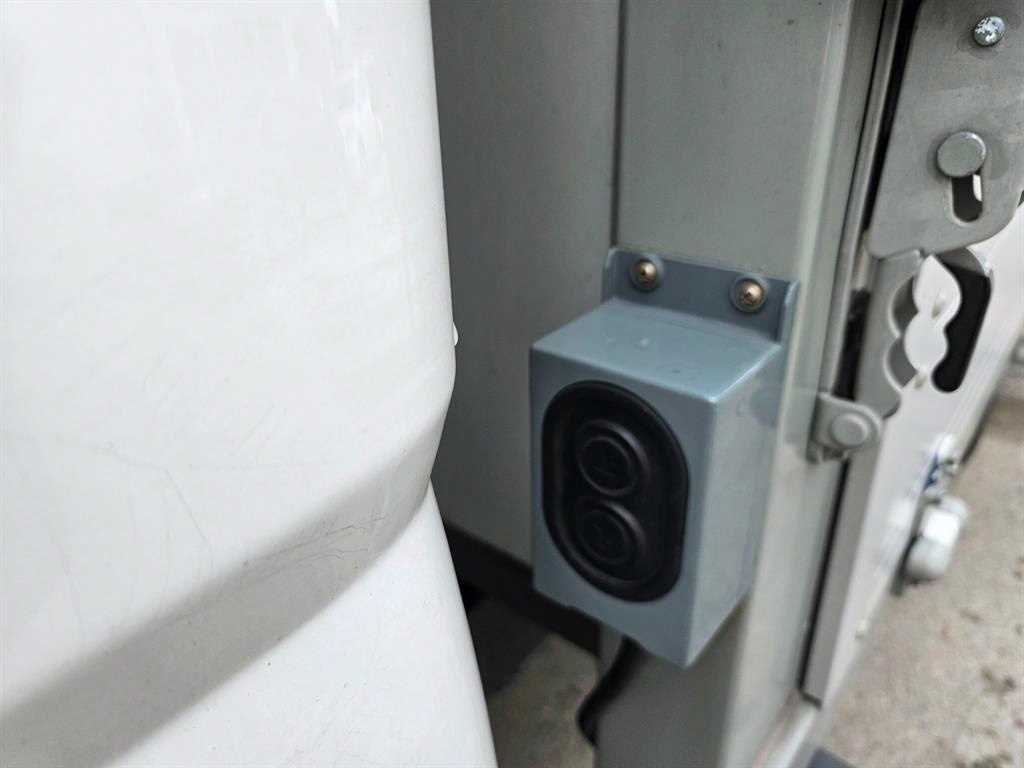 기아 봉고3 1.2톤 윙바디 LPG