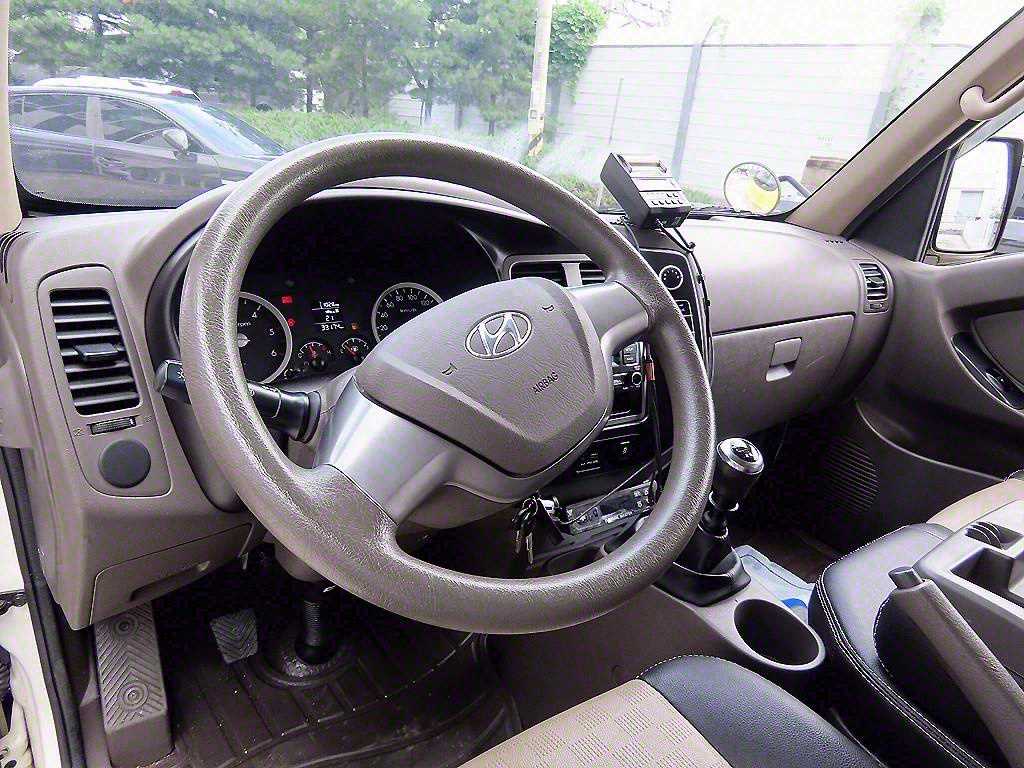 Hyundai Porter Standard Cab/ Long Wheelbase CRDi Super 10