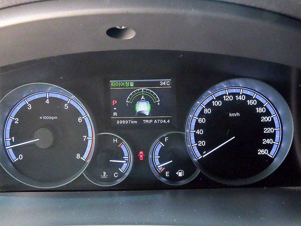 KG Mobility (Ssangyong) Chairman Gasoline 2WD V8 5000 VVIP 10