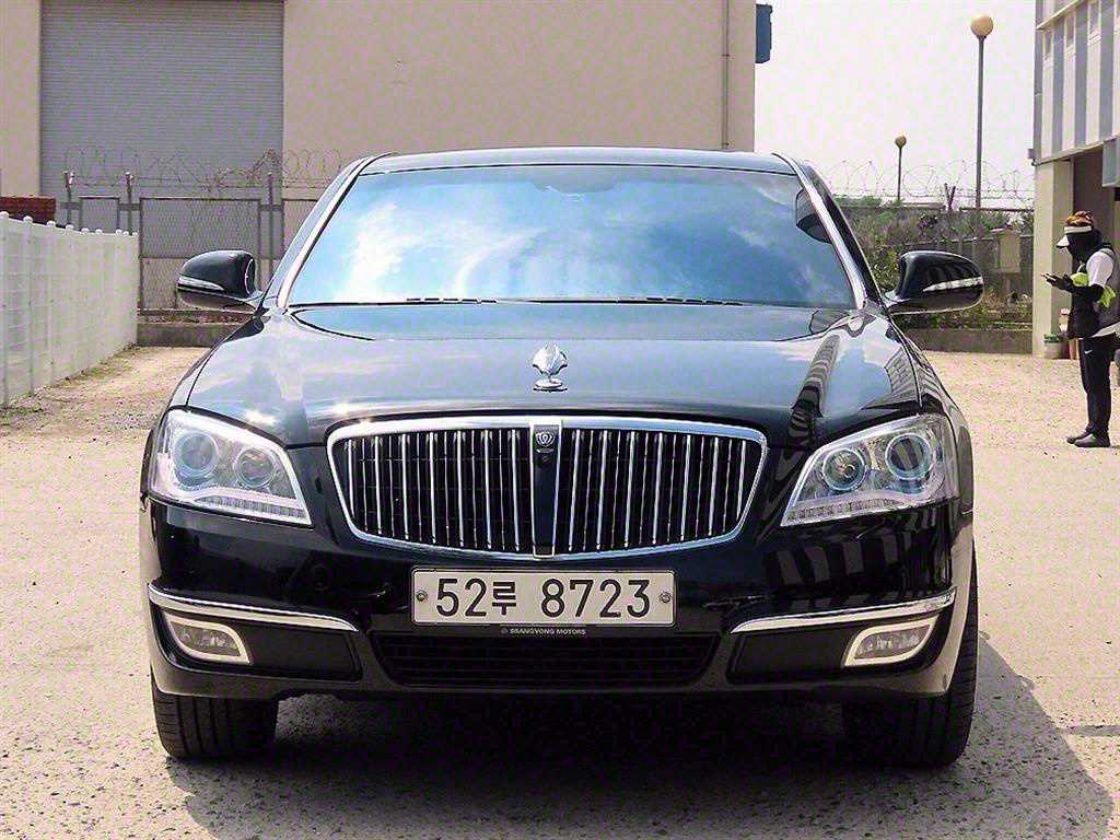 KG Mobility (Ssangyong) Chairman Gasoline 2WD V8 5000 VVIP 3