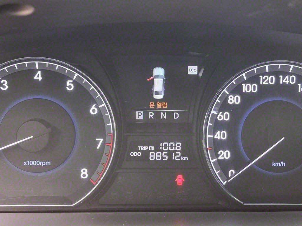 Hyundai Equus VS500 Prestige 9