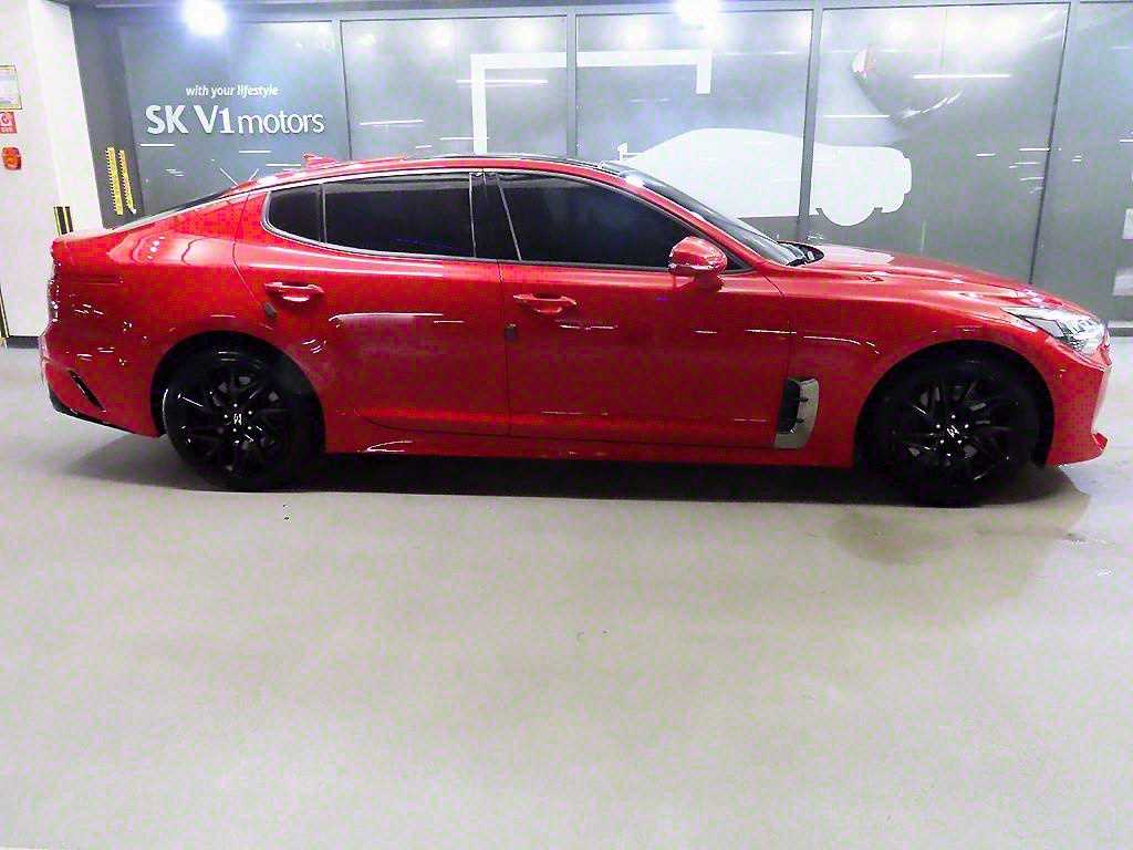 Kia Stinger 2WD 2.5 Platinum 4