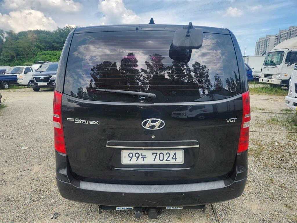Hyundai Starex Modern 4