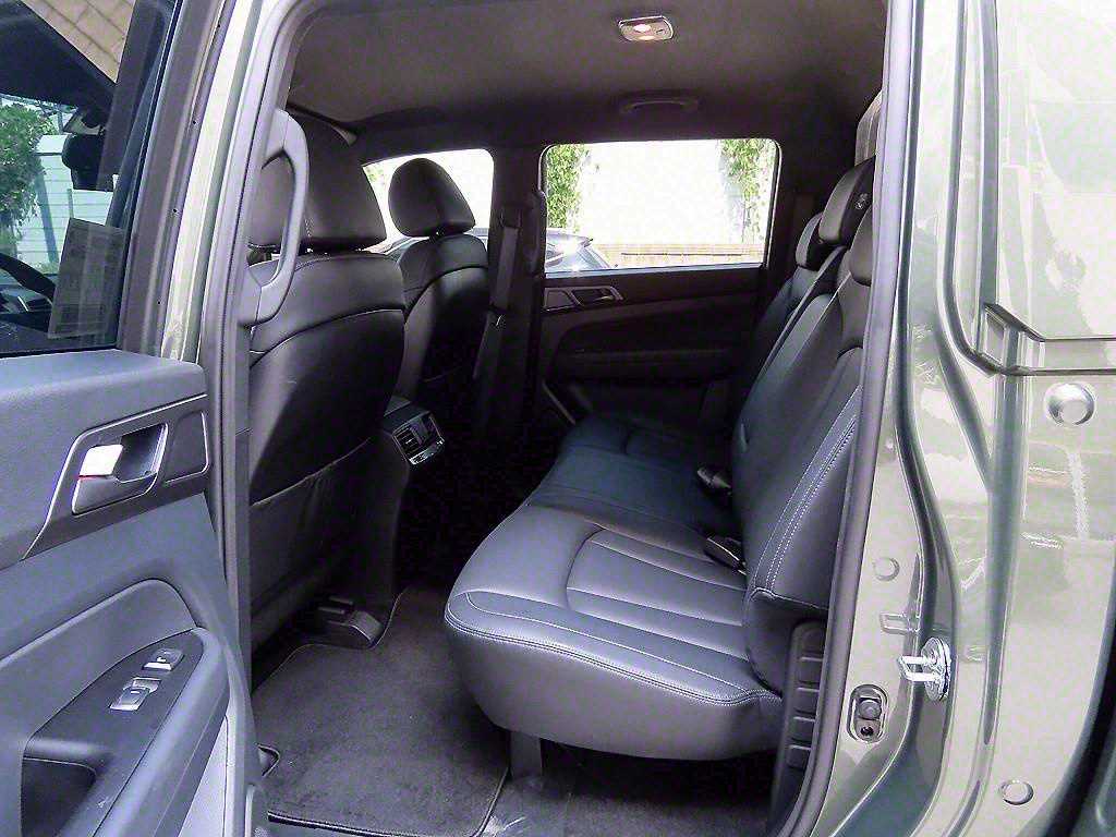 KG Mobility (Ssangyong) Rexton Diesel 2.2 4WD Prestige 7
