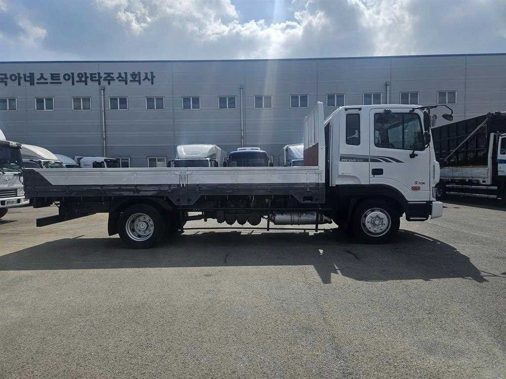 현대 메가트럭 235 단바리 카고 4.5톤 수동