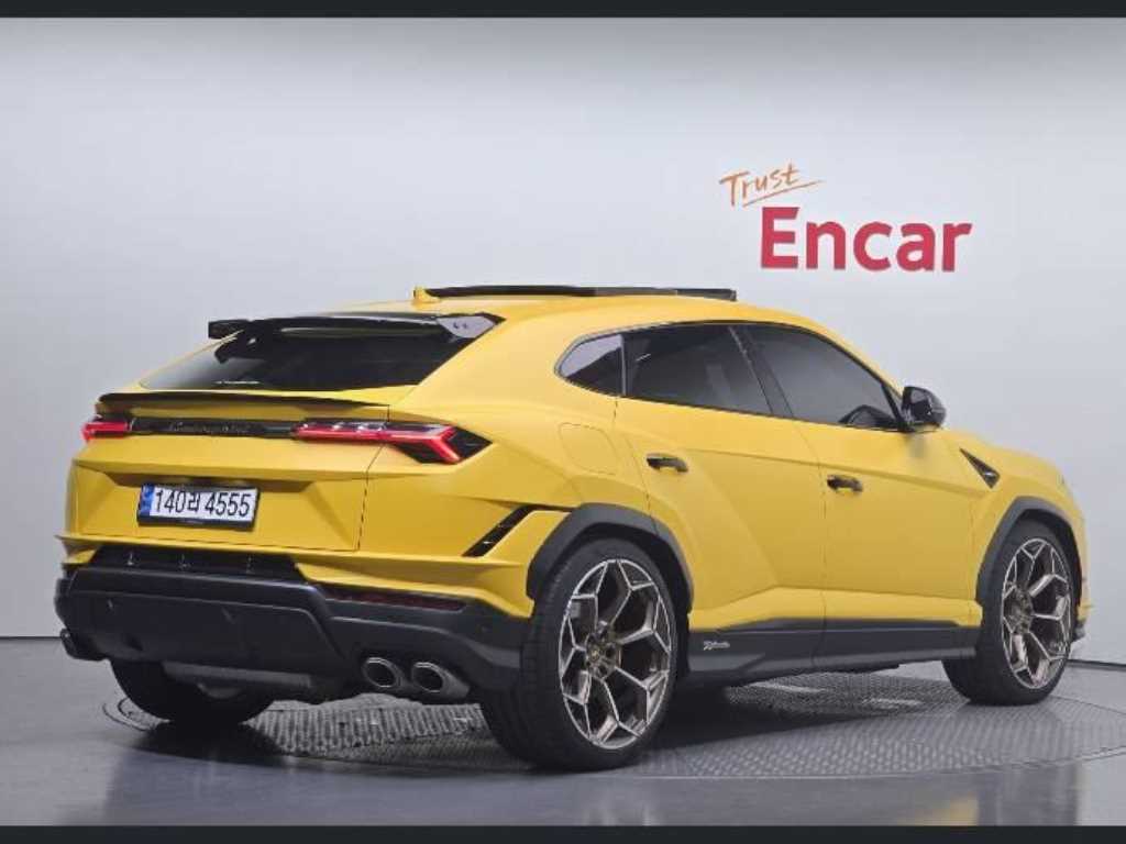 Lamborghini Urus 4.0 V8 Performance 3