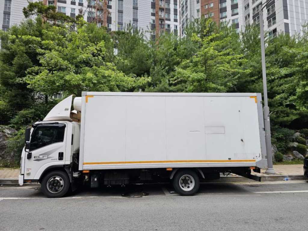 이스즈 엘프 3.5톤 냉동탑 투냉 조르다 2
