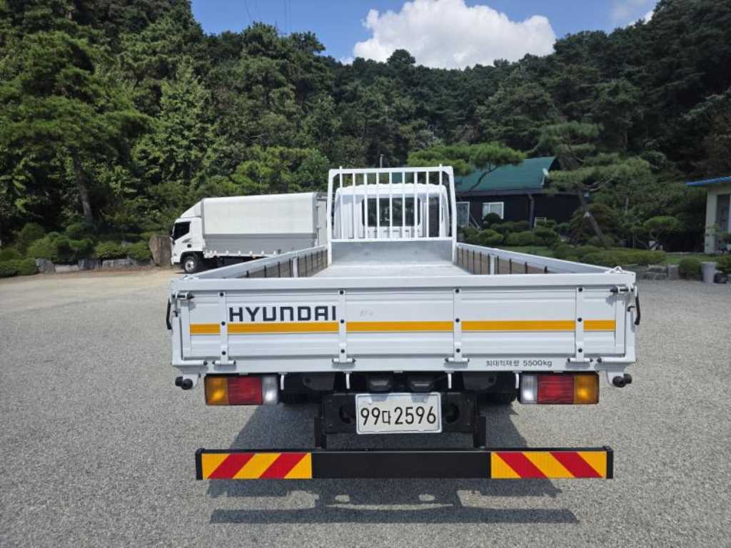 현대 메가트럭 단바리 카고 5톤 수동