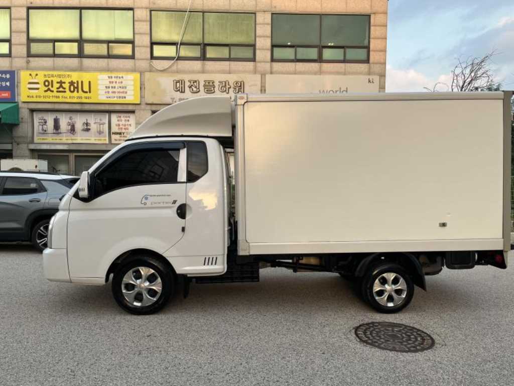 현대 포터2 1톤 냉동탑 LPG
