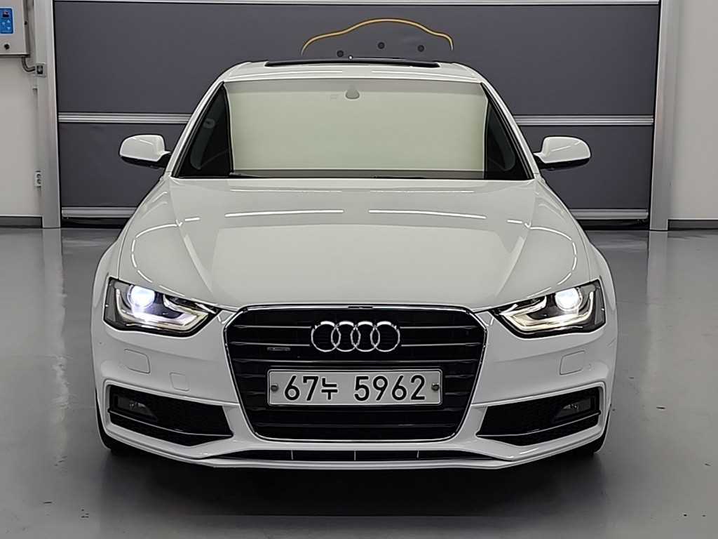 아우디 A4 35 TDI 콰트로 다이나믹 사진 2/18