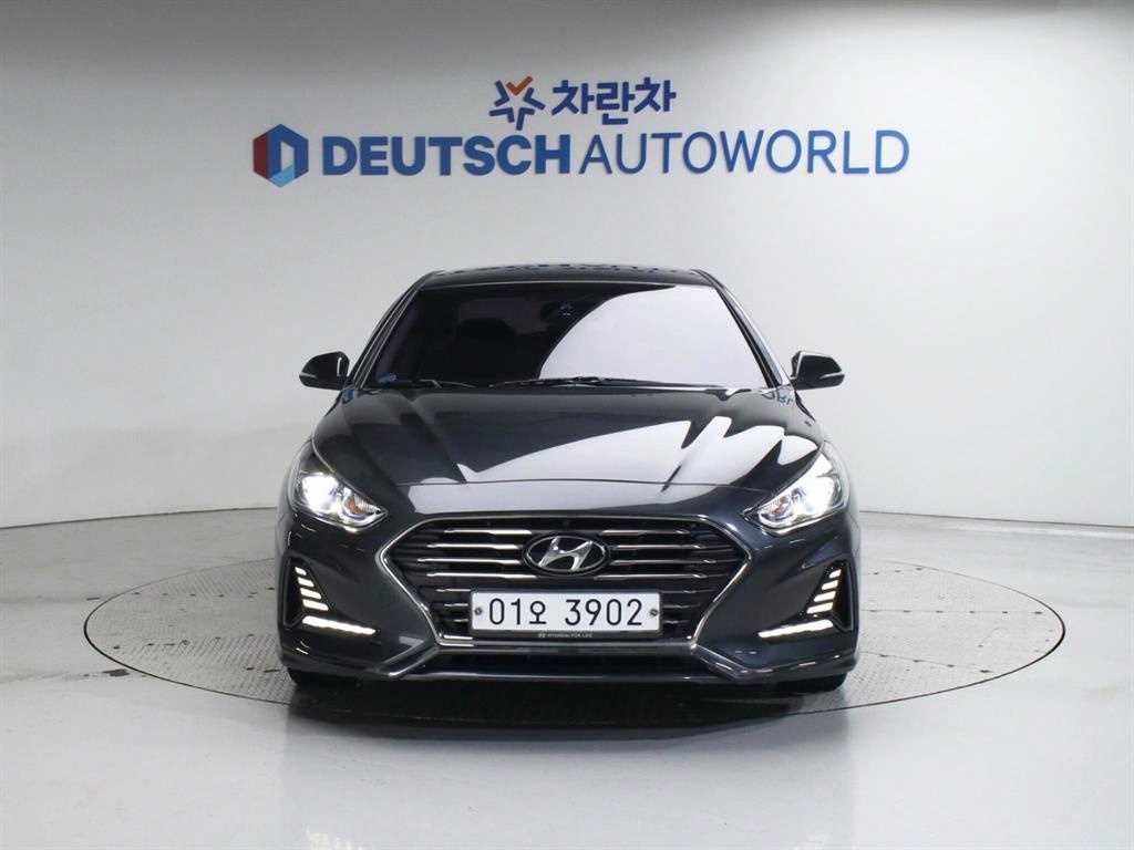 Hyundai Sonata Modern 4