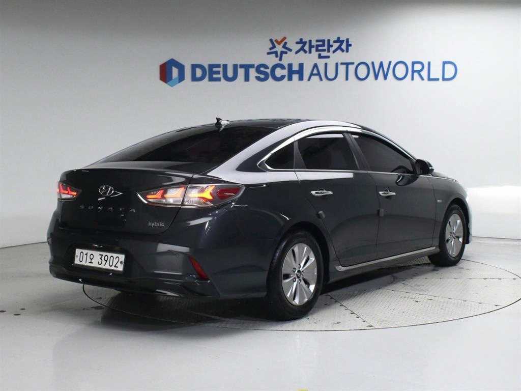 Hyundai Sonata Modern 3