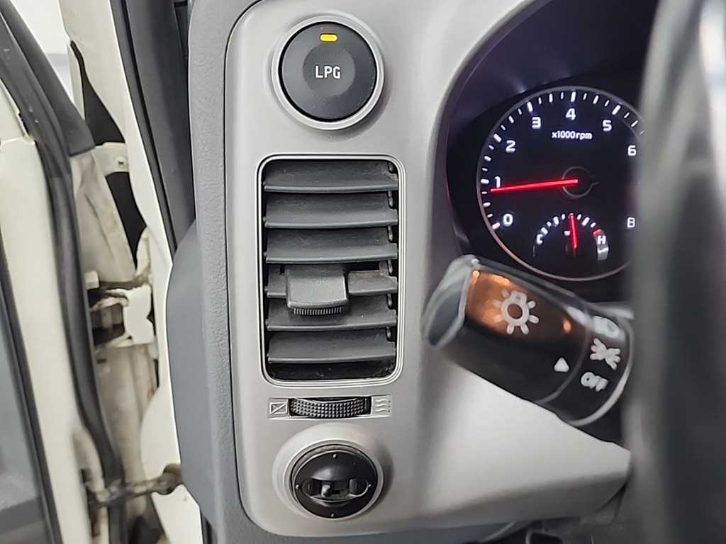 기아 봉고3 1톤 카고 LPG