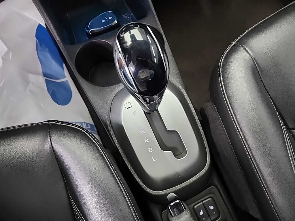 Chevrolet Spark ECO LTZ C-TECH 9