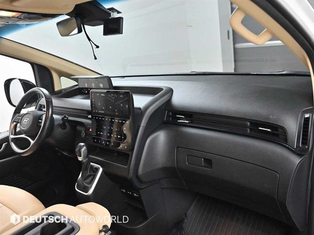 Hyundai Staria LPG Cargo Modern 8