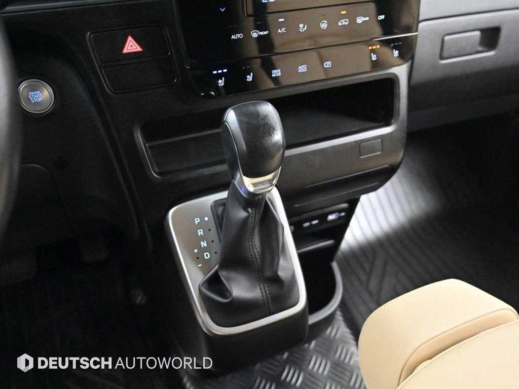 Hyundai Staria LPG Cargo Modern 10