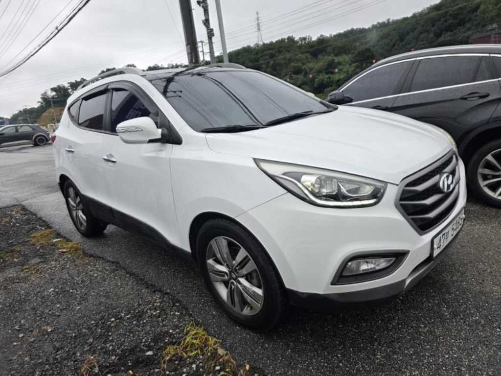 Hyundai Tucson Diesel E-VGT 2WD Modern 3