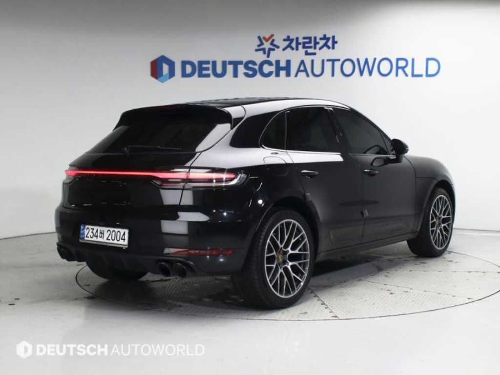 포르쉐 마칸 가솔린 2.9 GTS 사진 2/20