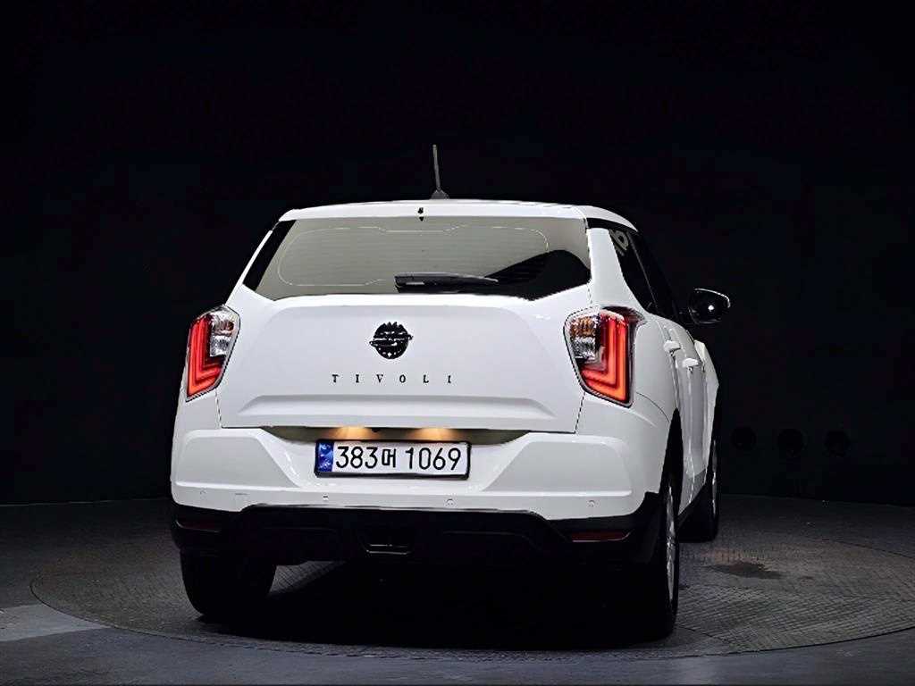 KG Mobility (Ssangyong) Tivoli 2WD Gasoline 1.5 V1 4