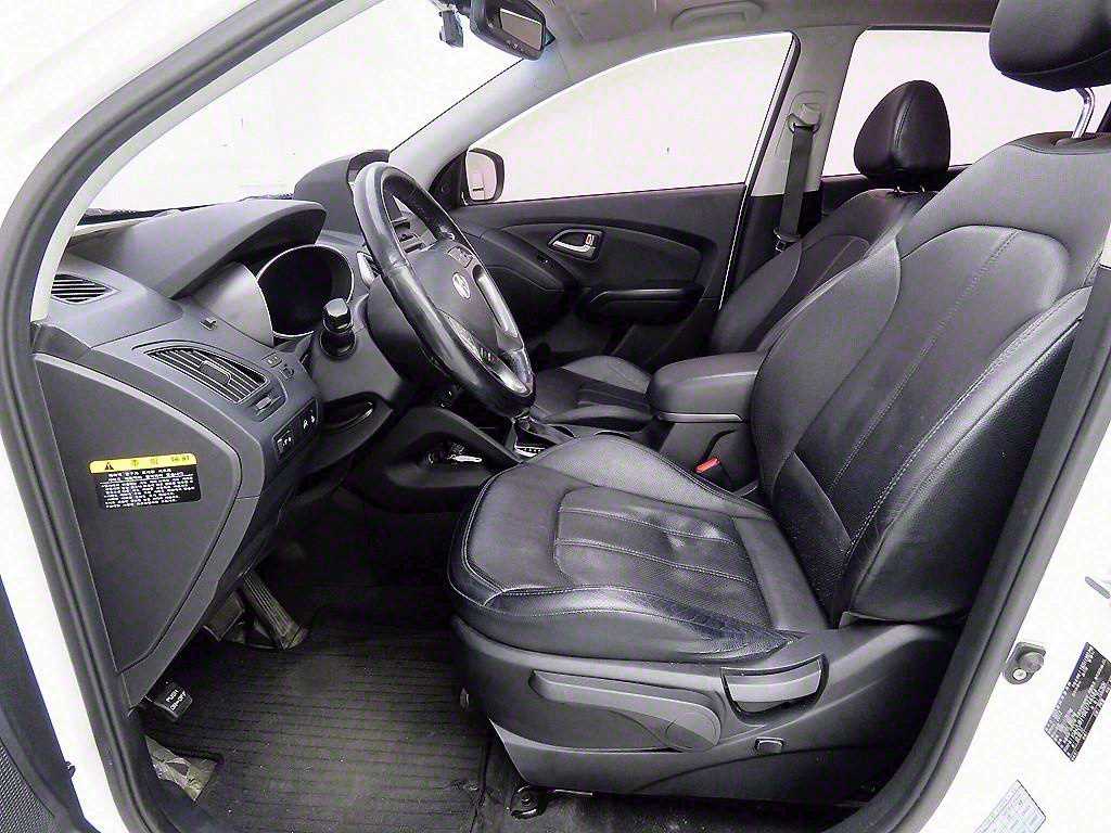 Hyundai Tucson Diesel E-VGT 2WD Modern 7