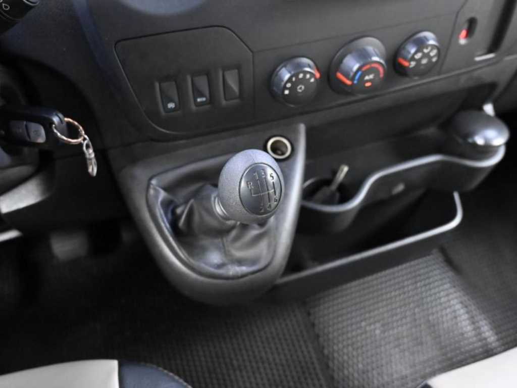 Renault Master 2.3 10