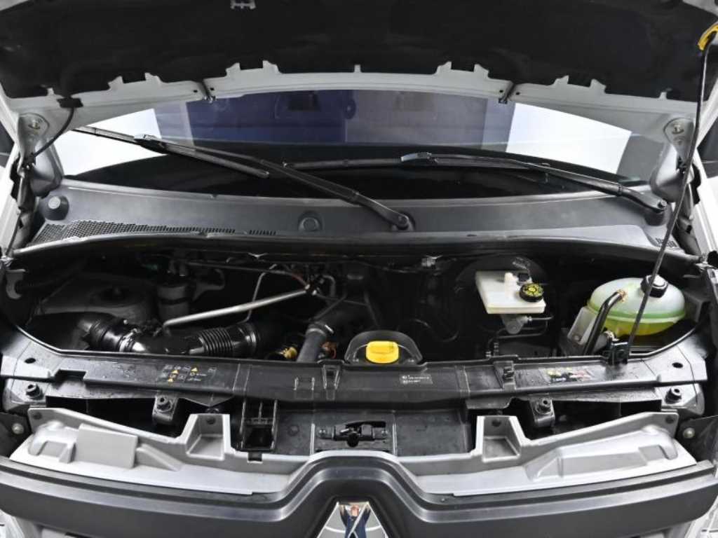 Renault Master 2.3 7