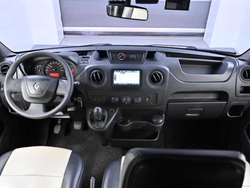 Renault Master 2.3 8