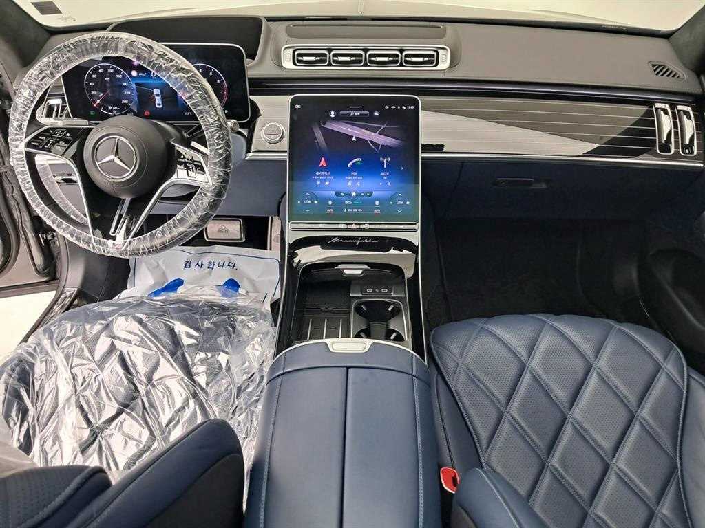 Mercedes-Benz S-Class Maybach S580 4MATIC 9