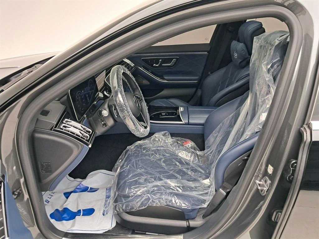 Mercedes-Benz S-Class Maybach S580 4MATIC 8