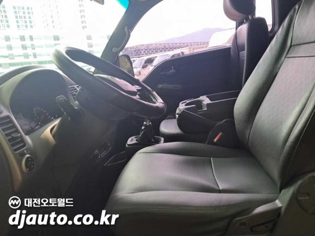 기아 봉고3 1.2톤 카고 6