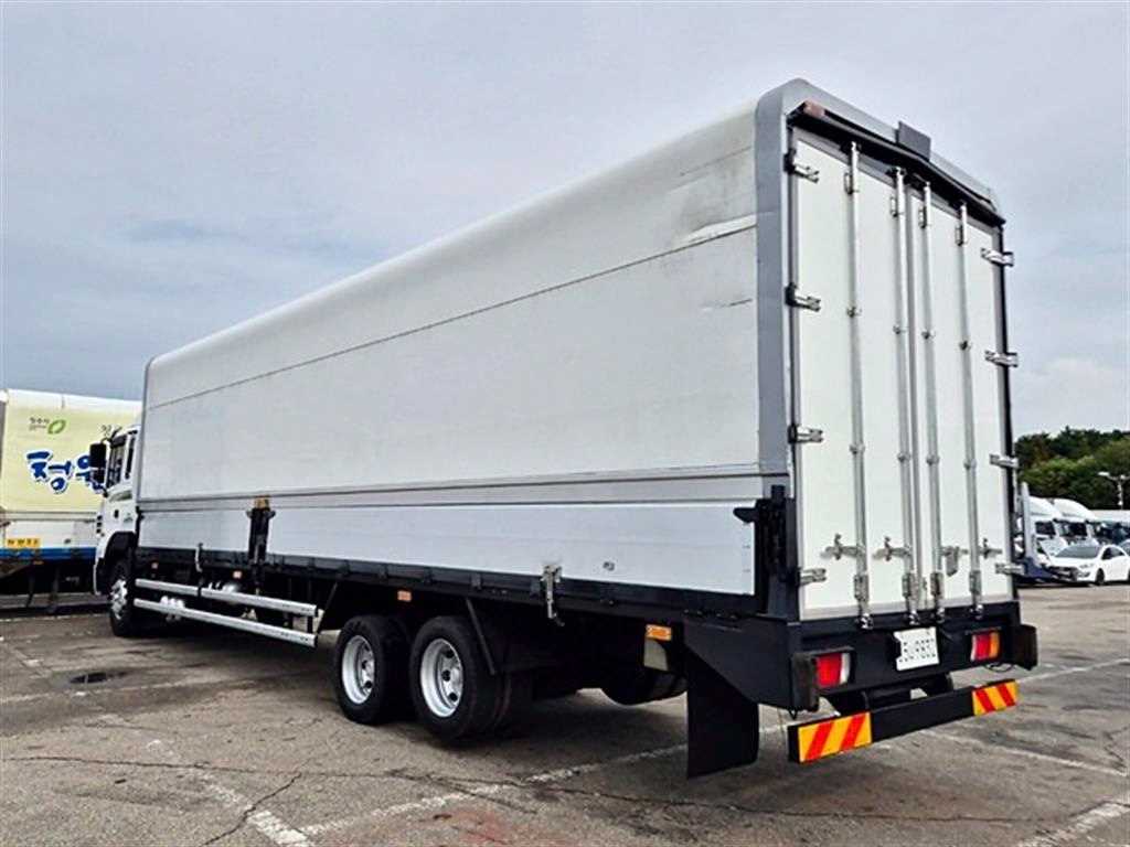 현대 메가트럭 와이드캡 윙바디 4.5톤 수동 3