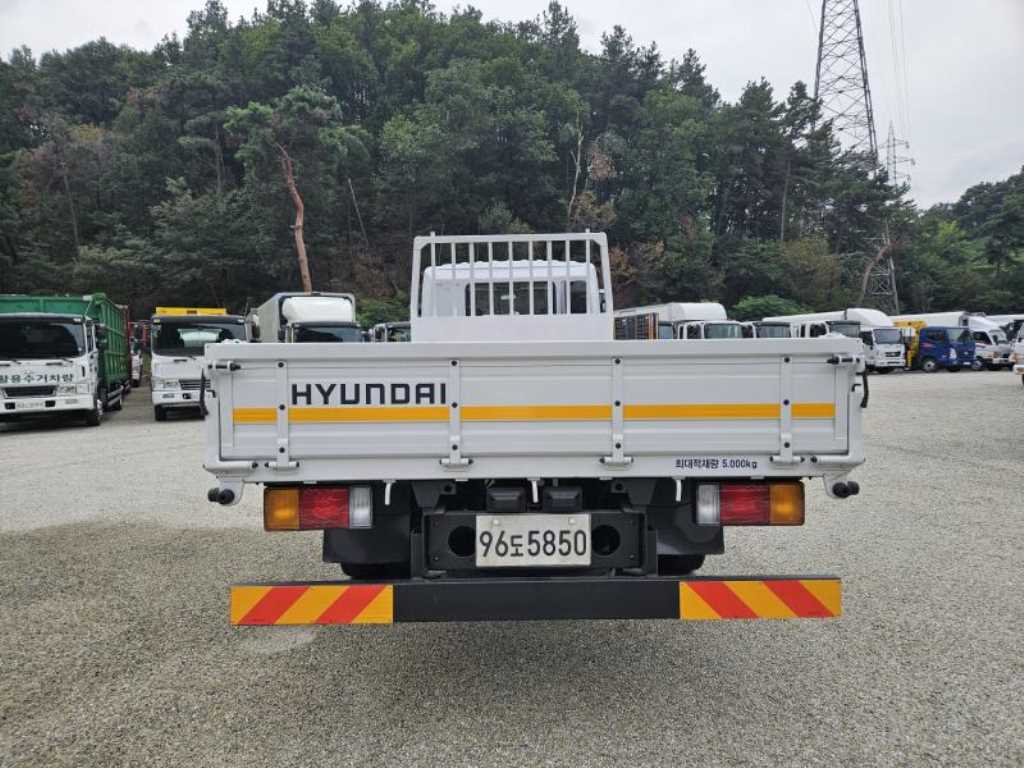 현대 메가트럭 단바리 카고 4.5톤 수동 4
