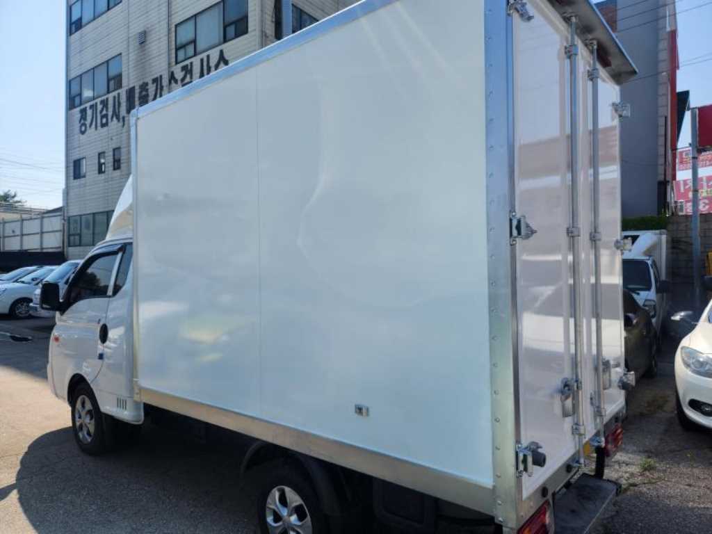 Hyundai Porter Super Cab/ Long Wheelbase Smart 7