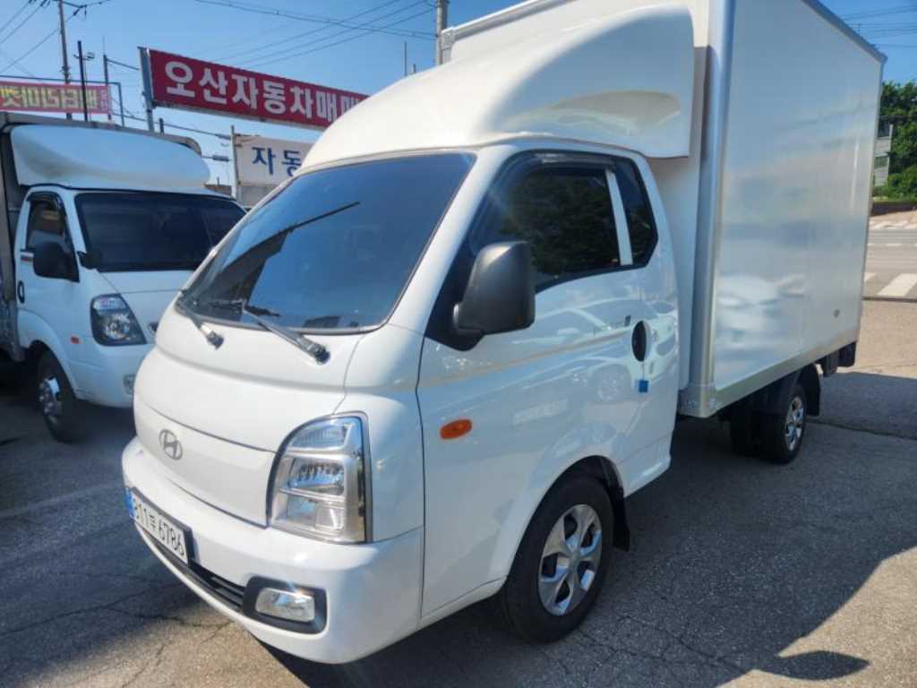 Hyundai Porter Super Cab/ Long Wheelbase Smart 2