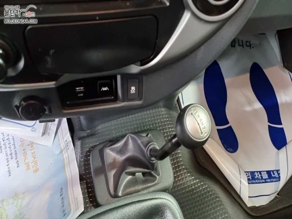 기아 봉고3 1톤 카고 LPG 11