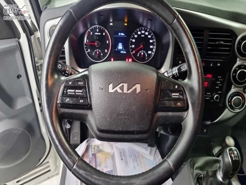 기아 봉고3 1톤 카고 LPG 9