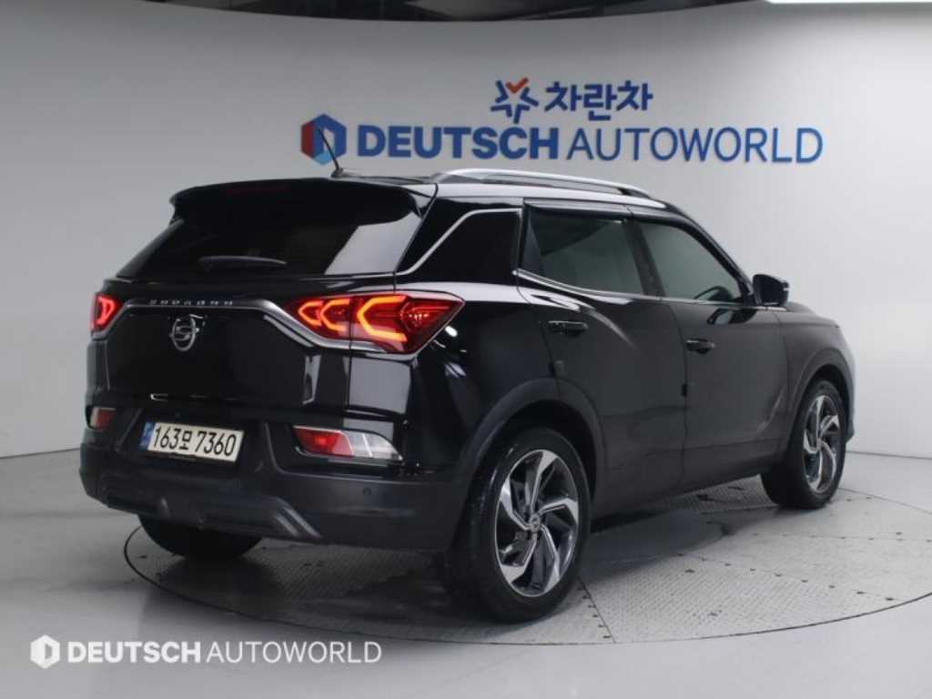 KGM 코란도 2WD 가솔린 1.5 C5 플러스 사진 2/20