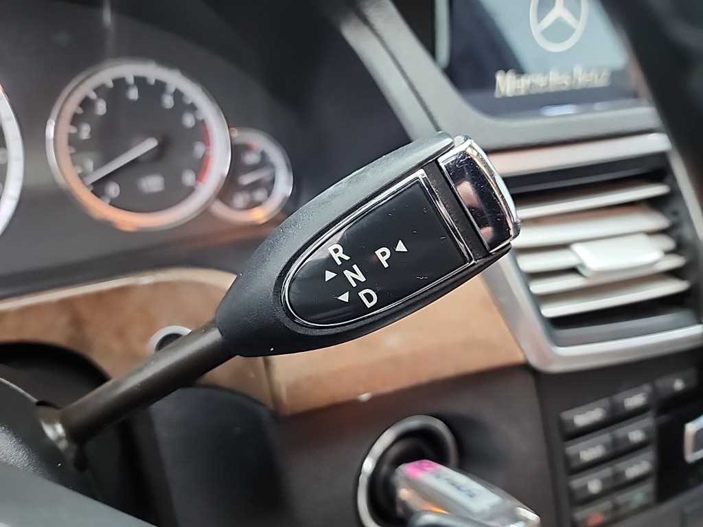 Mercedes-Benz E-Class E300 Elegance 9