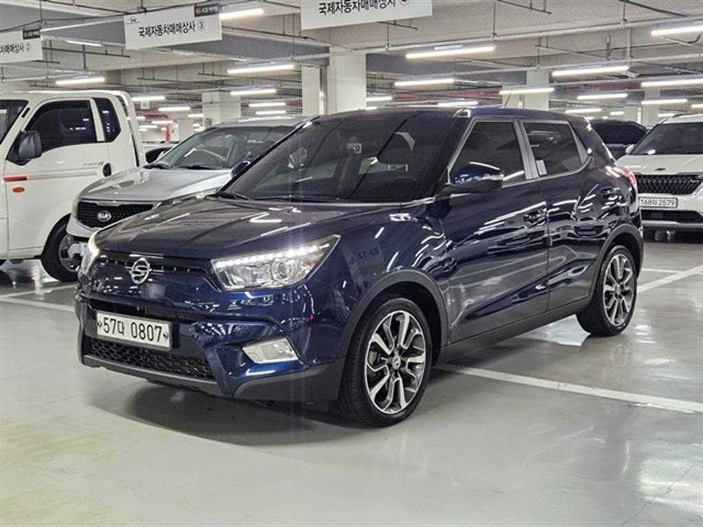 KG Mobility (Ssangyong) Tivoli Gasoline 2WD 1.6 VX 3
