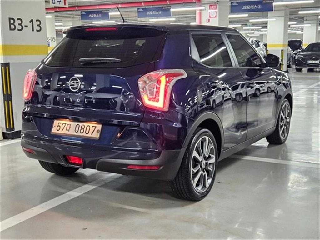 KG Mobility (Ssangyong) Tivoli Gasoline 2WD 1.6 VX 4