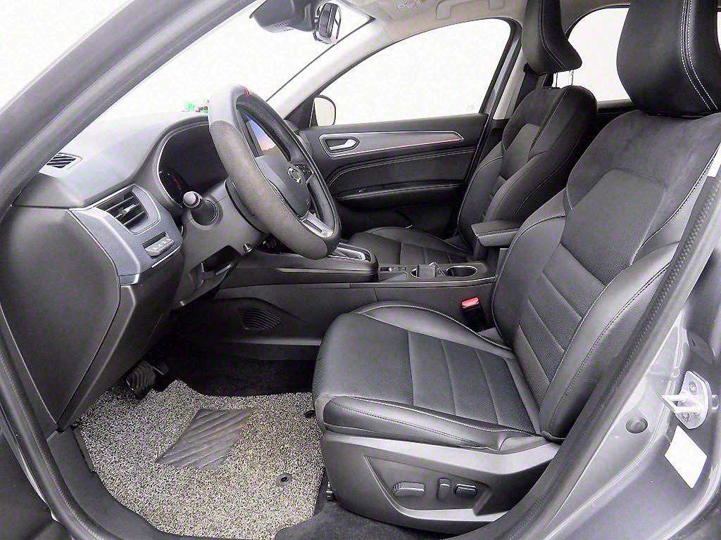 Renault XM3 1.3 TCe RE Signature 8