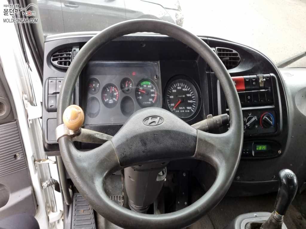 현대 메가트럭 카고 4.5톤 수동 7