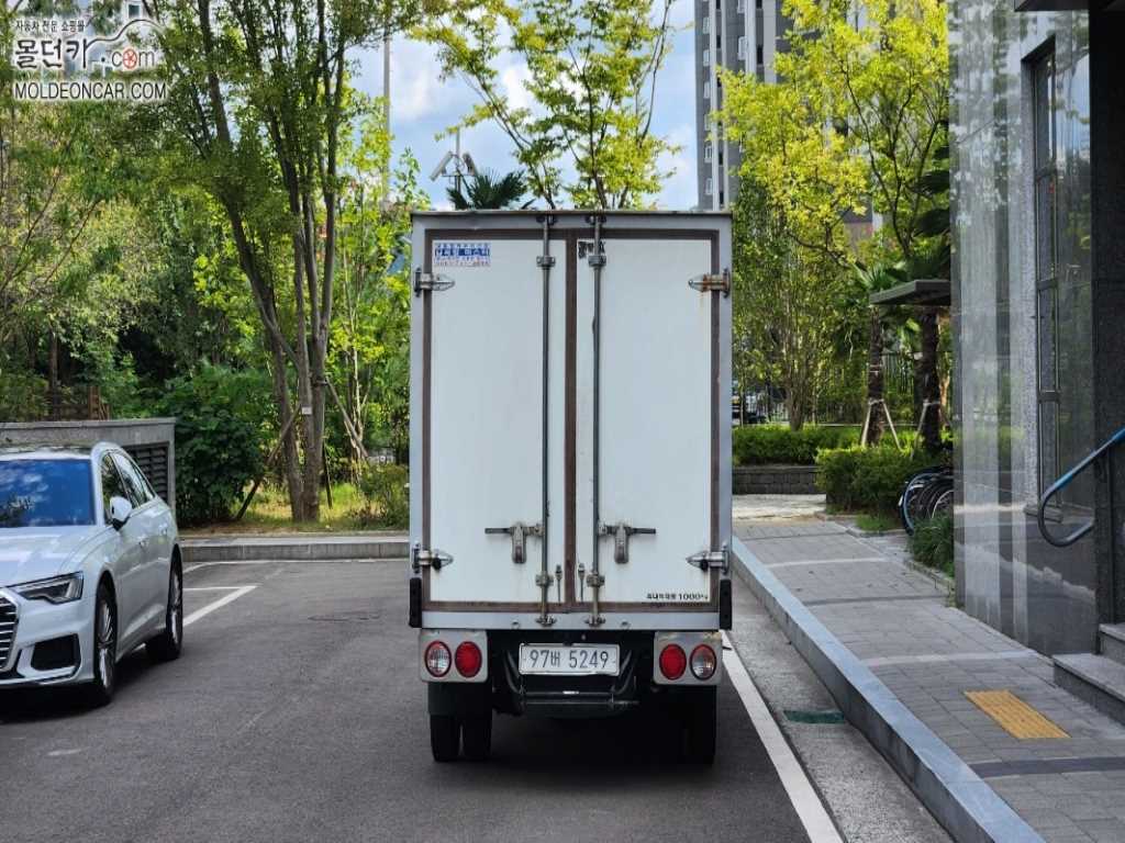 기아 봉고3 1톤 냉동탑 킹캡 장축 3
