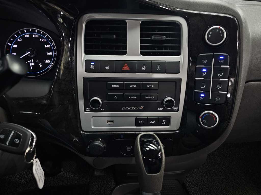 현대 포터2 1톤 카고 LPG 9