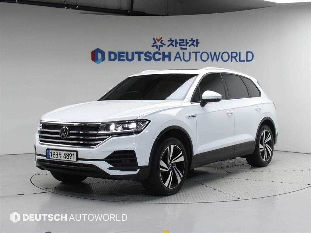 투아렉 3세대 3.0 TDI 프리미엄 2021년식