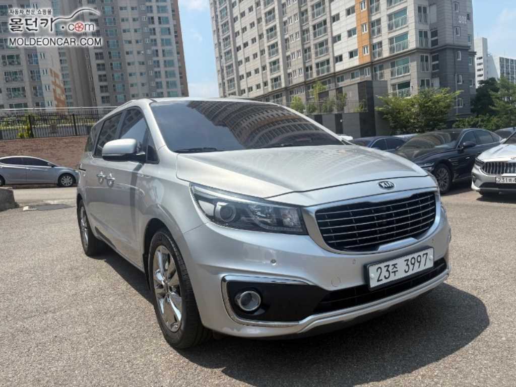 Kia Carnival Diesel Prestige 3