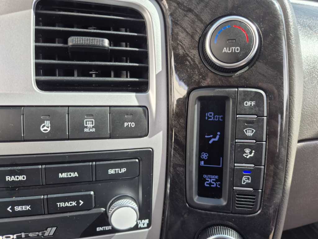 현대 포터2 1톤 카고 LPG 13